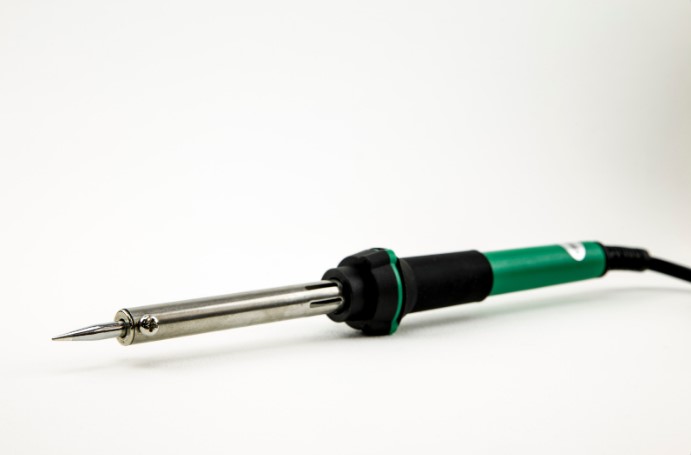 Как правильно ухаживать за паяльником