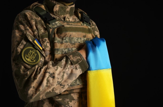 з якої сторони носити шеврони зсу